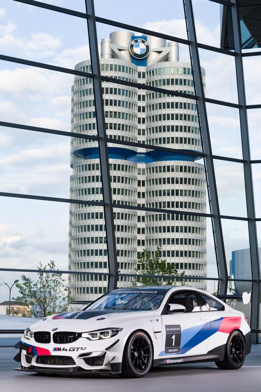  BMW M4 GT4 (F82) 2017 года  (фото 26 из 46)
